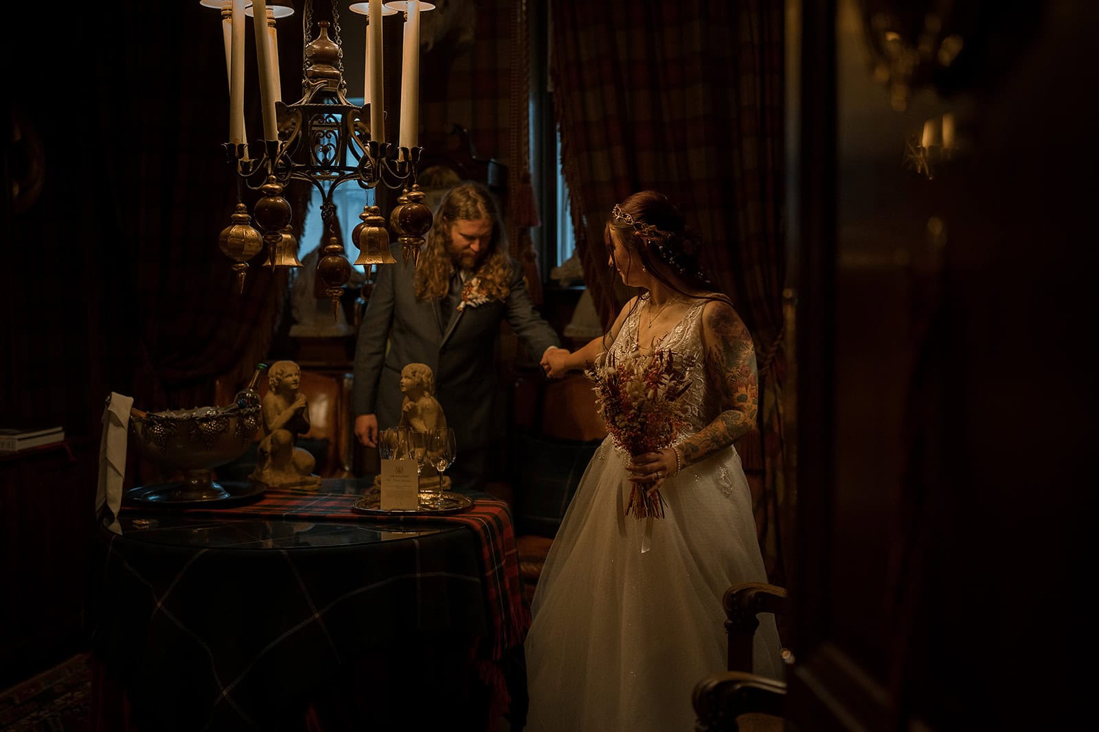 Couple eloping in Edinburgh