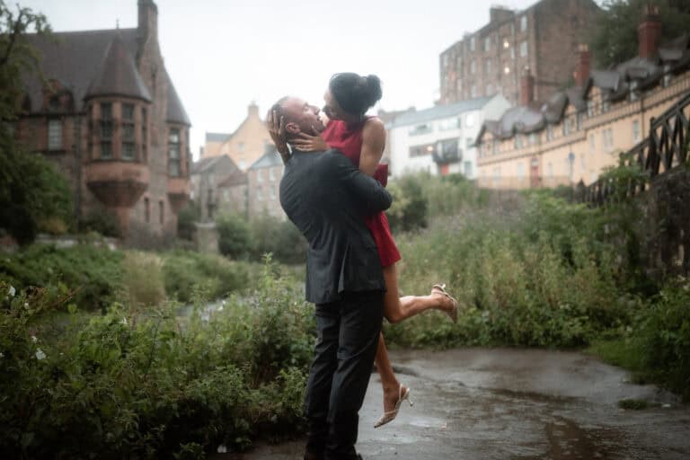 Your Edinburgh Cruise Stop